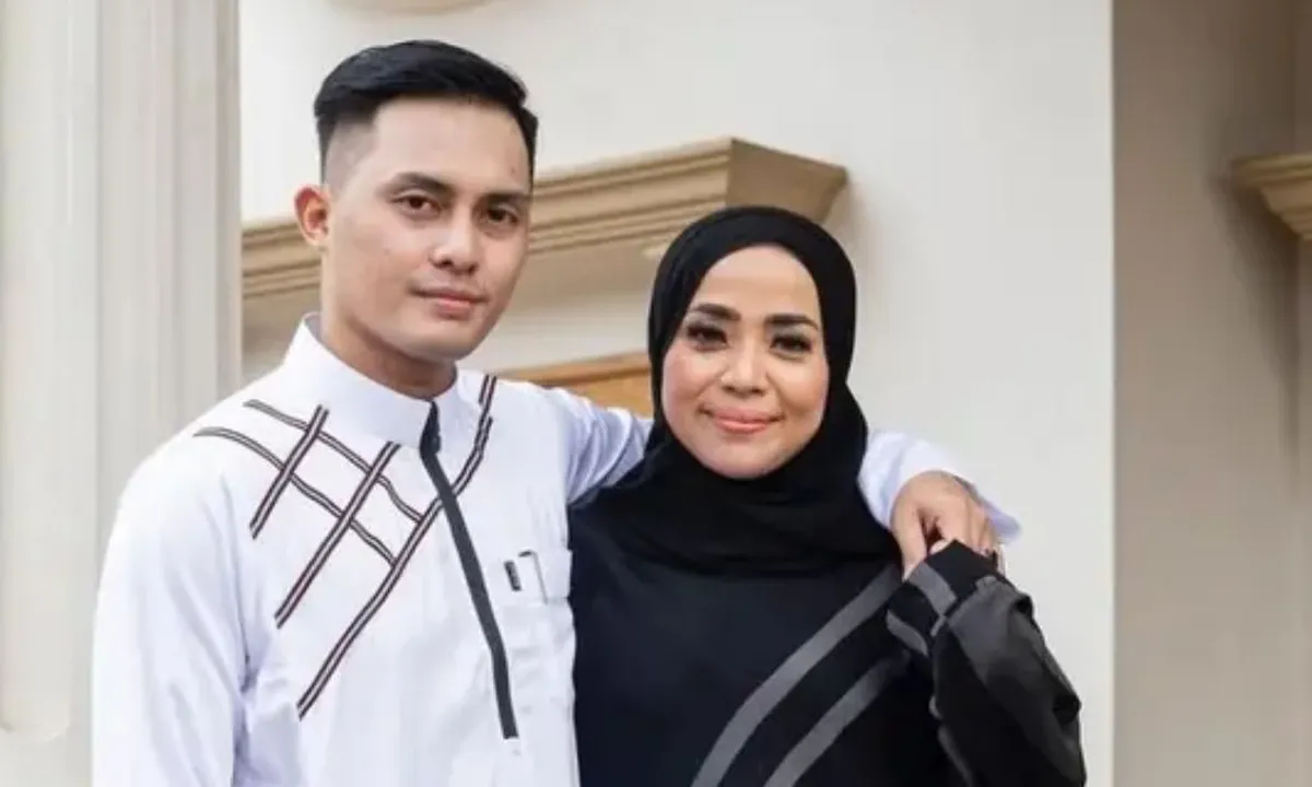 Potret Dapur Rumah Muzdalifah, Keanggunan Model Desain Klasik dan Sederhana