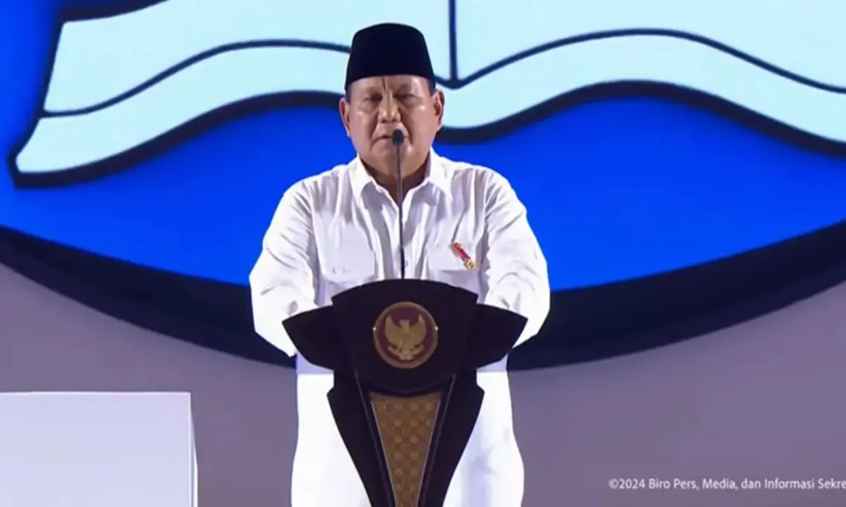 Presiden Prabowo Emosional saat Umumkan Kenaikan Gaji Guru dan ASN