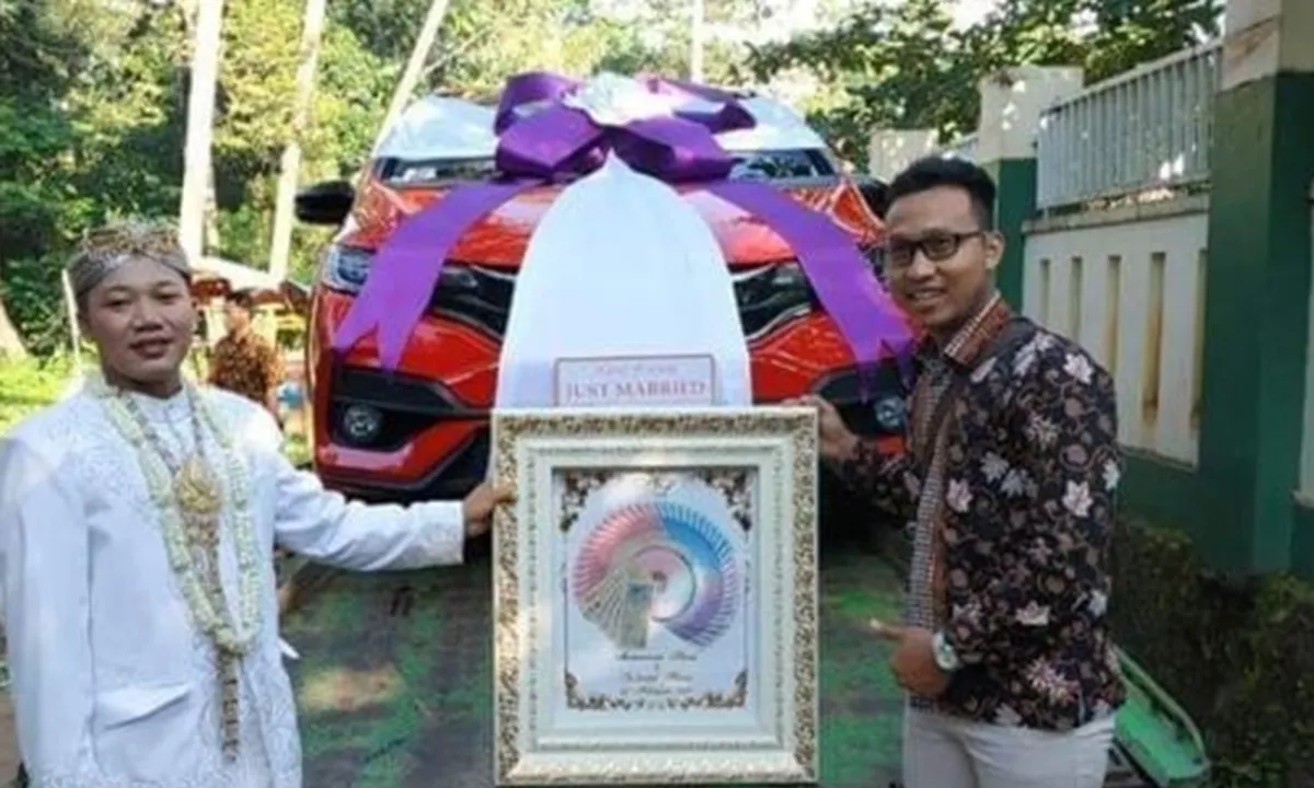 Pria Ini Berikan Honda Jazz Sebagai Seserahan Pernikahan, Netizen Iri
