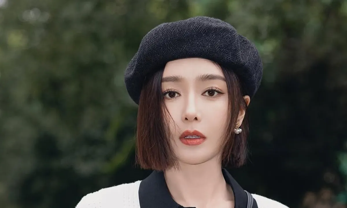 Profil Aktris China Qin Lan, Awali Karier Jadi Model