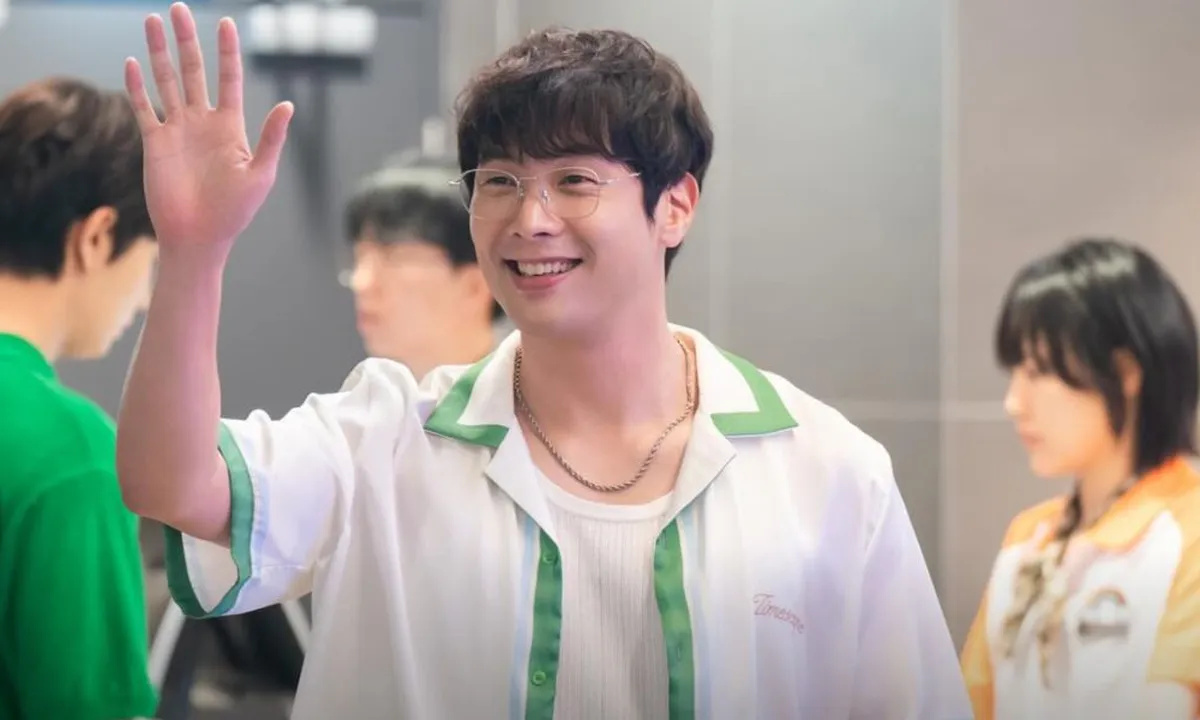 Profil Choi Daniel: Penulis Senior dalam Drama Yumi's Cells Season 3