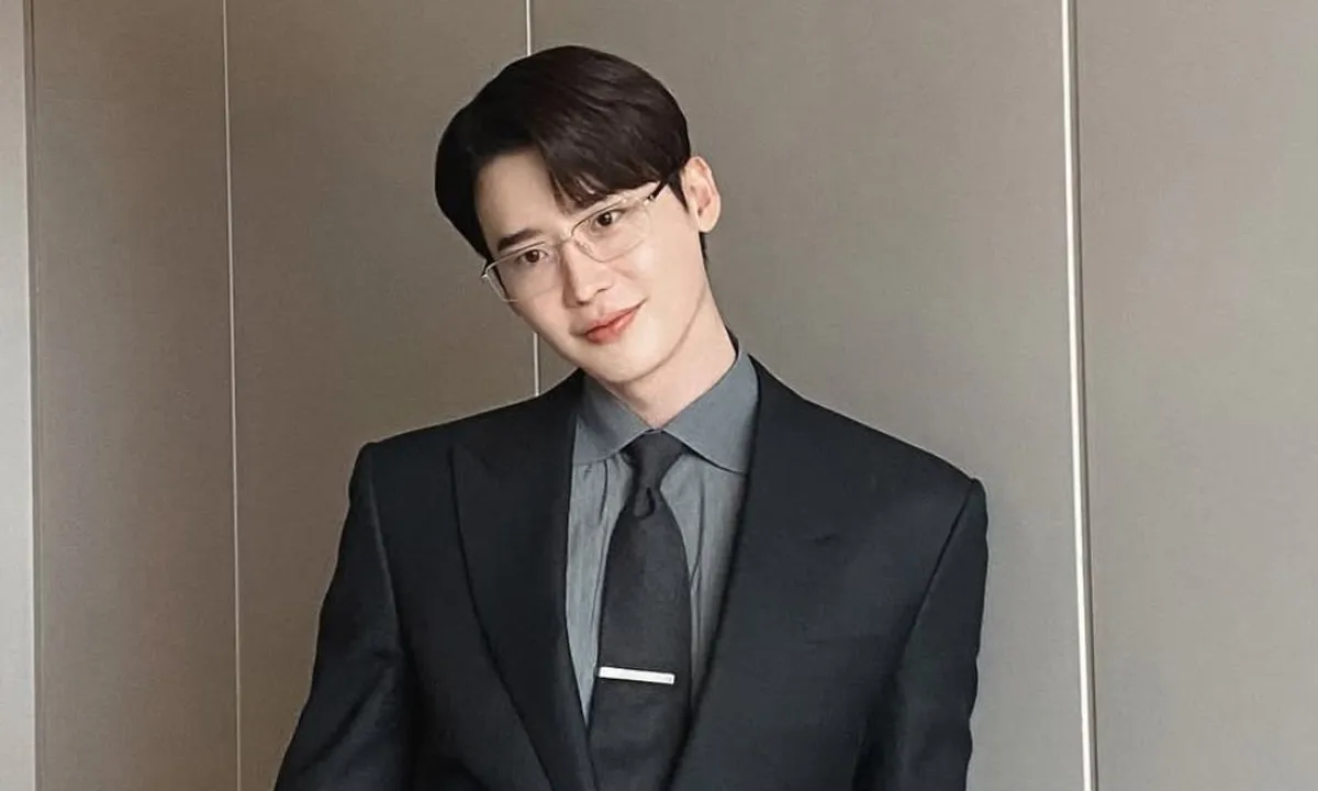 Profil Lee Jong Suk, dari Model hingga Jadi Heinrey di The Remarried Empress
