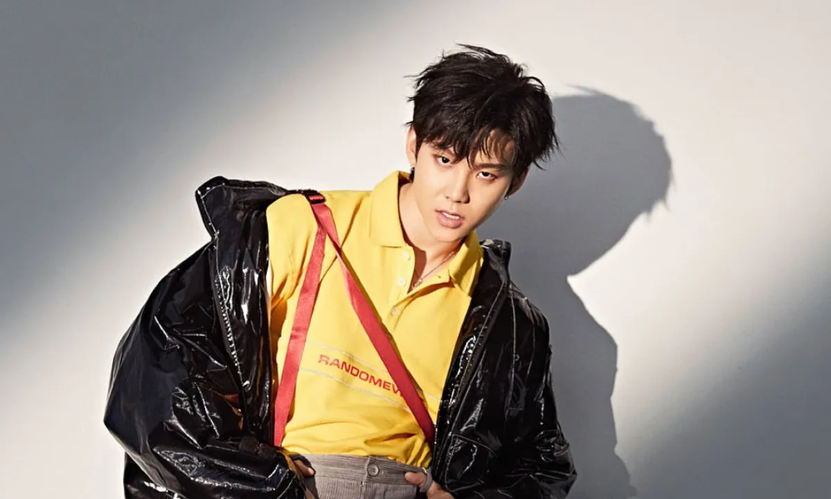 Profil Zhou Yan Chen, Penyanyi dan Aktor China yang Populer dengan Drama dan Variety Show