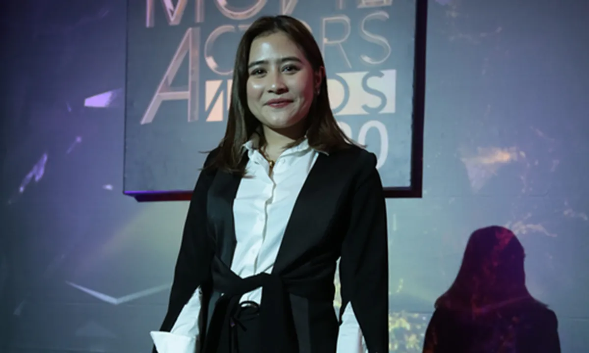 Punya Tas Limited Edition, Prilly Latuconsina Bangga