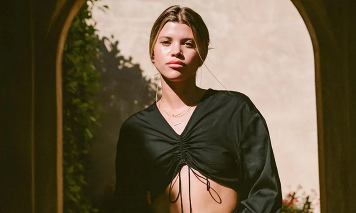 Putus dari Scott Disick, Sofia Richie Tertangkap Cium Mesra Pacar Barunya