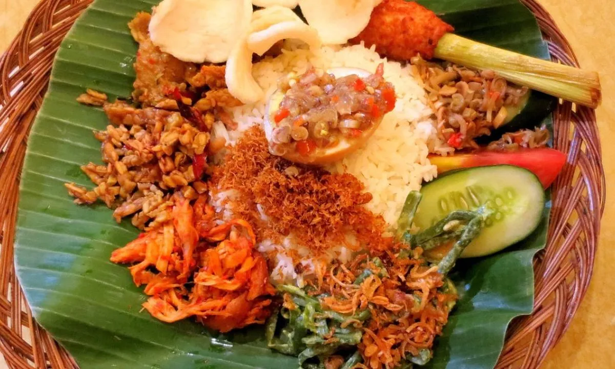Rahasia Memasak Beras ala Rumah Makan Padang, Trik Mudah Tapi Mirip Aslinya!