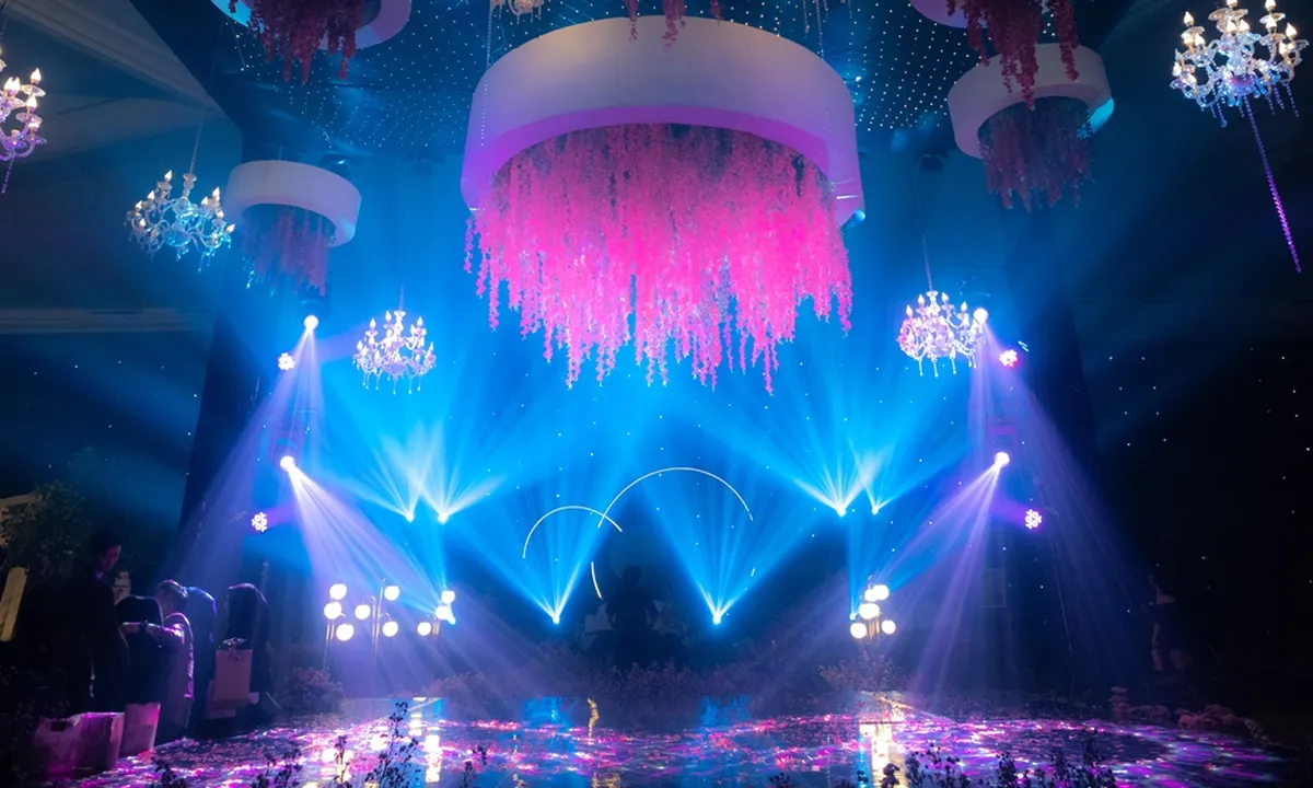 Rahasia Venue Dramatis ala Pernikahan Selebriti, Lighting Ternyata Berperan Penting