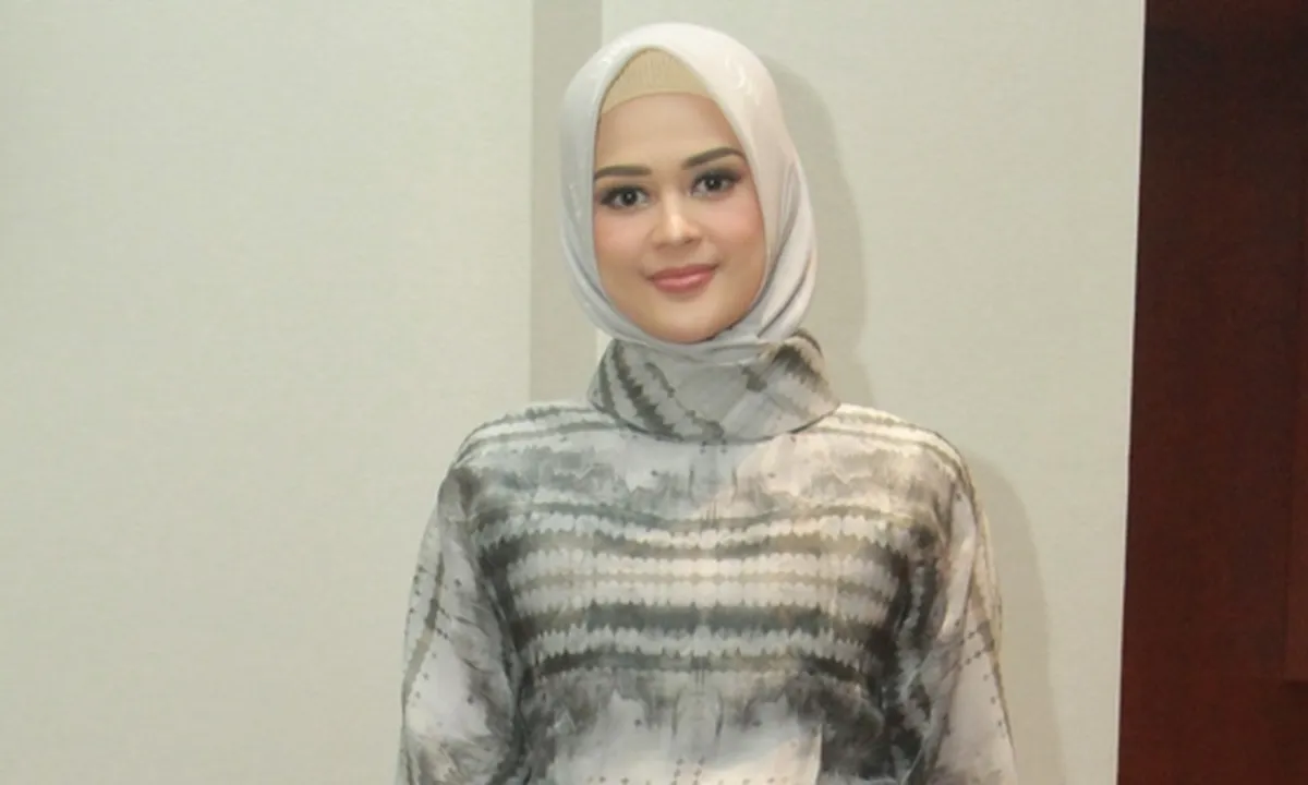 Ramai Soal Kabar Dilamar Roger Danuarta Hari Ini, Cut Meyriska Buka Suara
