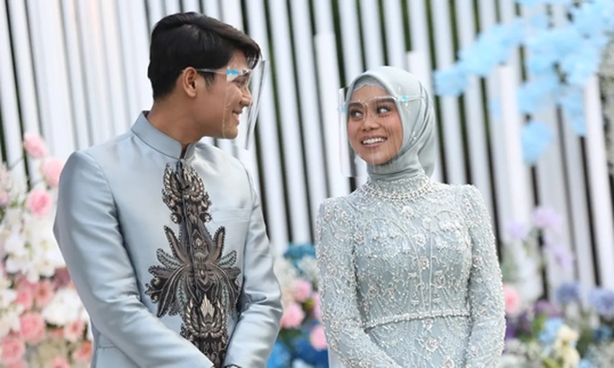 Ramai Video Rizky Billar Cium-cium Kening Lesti, Netizen: Belum Halal Kok Sudah Begitu