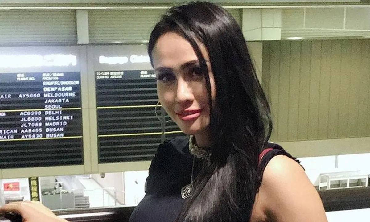Ratu Meta Berduka, Ditinggal Wafat Ibu dan Ayahnya