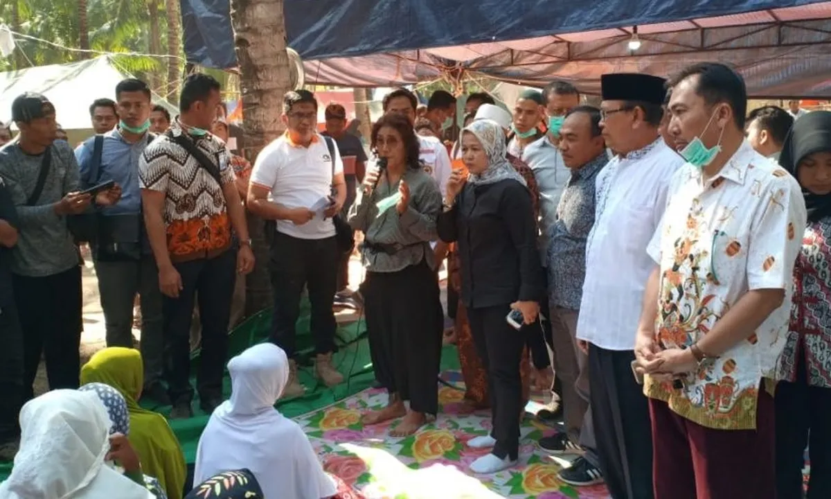 Rayakan Idul Adha, Menteri Susi Shalat Ied Bareng Pengungsi di Lombok