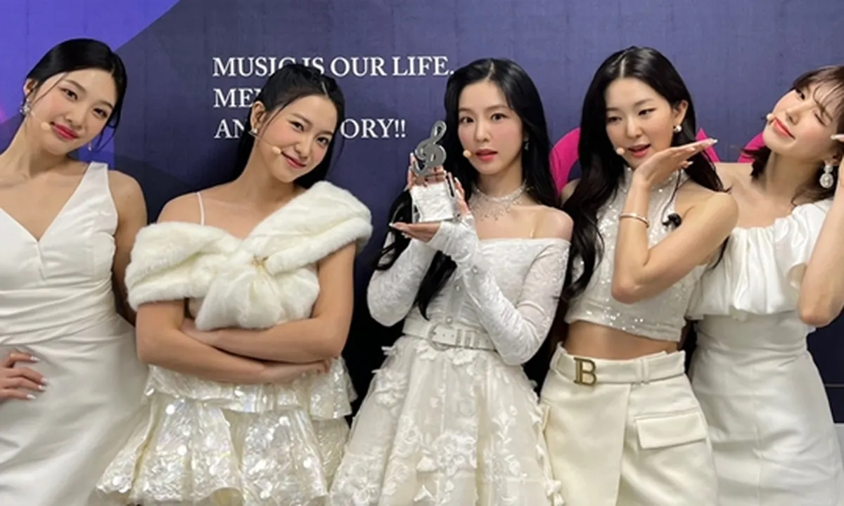 Red Velvet Rilis Schedule Poster untuk Mini-album 'FEEL MY RHYTHM'