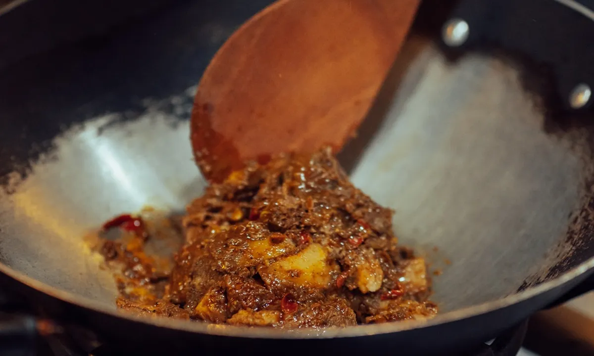 Resep Rendang Daging Sapi, Ayam, dan Telur yang Simpel, Cocok untuk Menu Lebaran