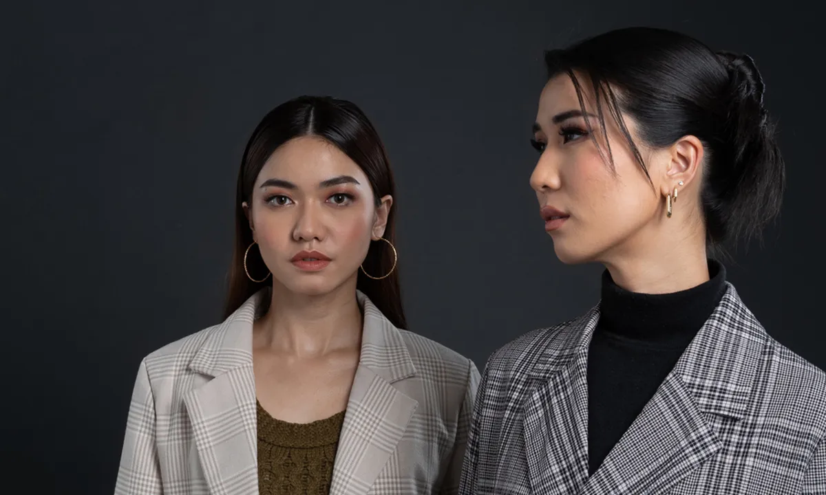 Rilis Single 'Bertahan Hati', Elma dan Christie Gaet Yovie Widianto