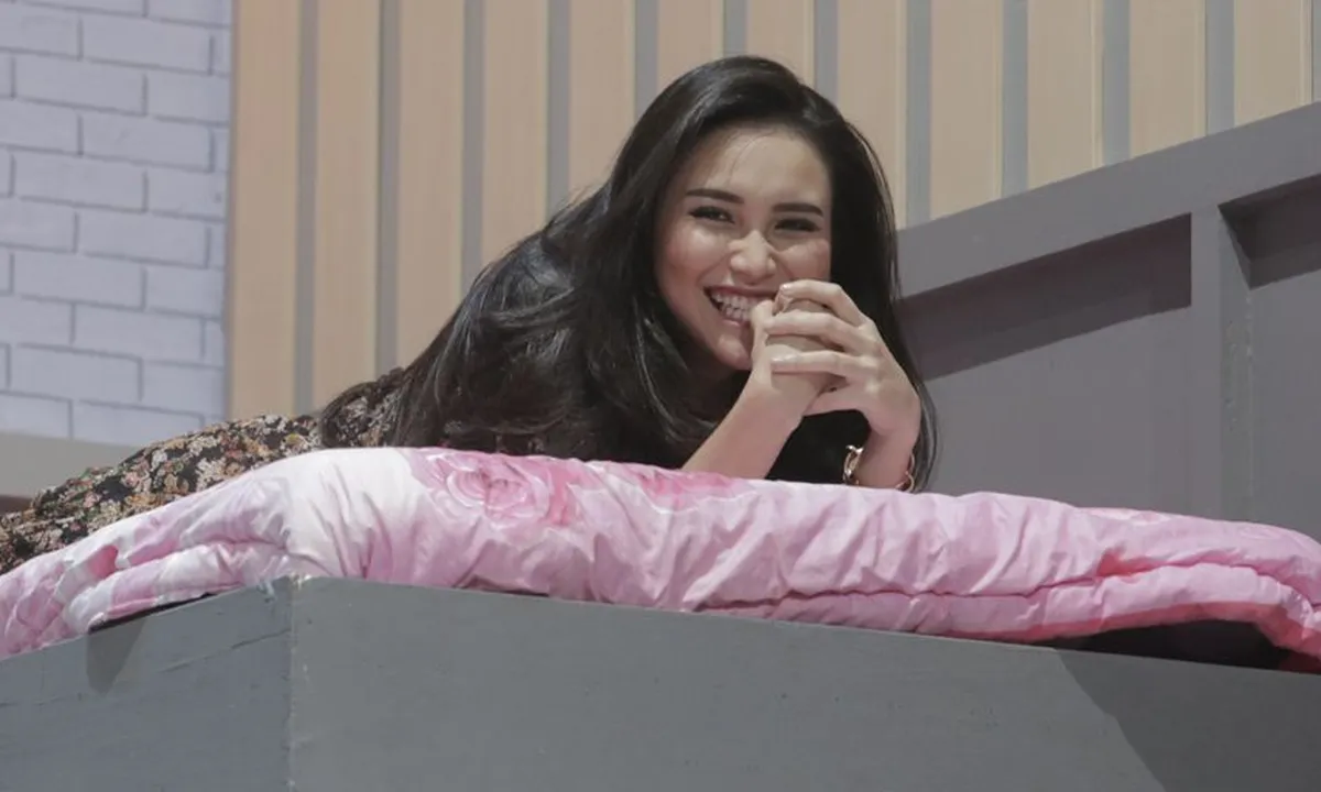 Dilempari Pembalut Bekas, Rumah Ayu Ting Ting Hadapi Teror Serius?