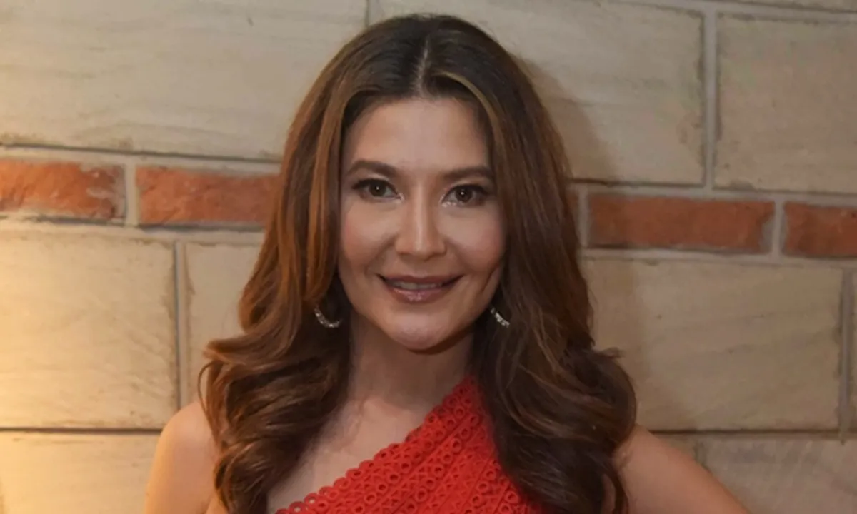 Rumah Tamara Bleszynski 'Dikepung' Segerombol Pria, Curhat Minta Pertolongan