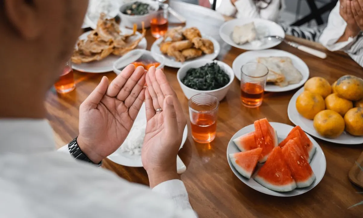 Sahur Terbaik Makan Apa? Ini Jawabannya!