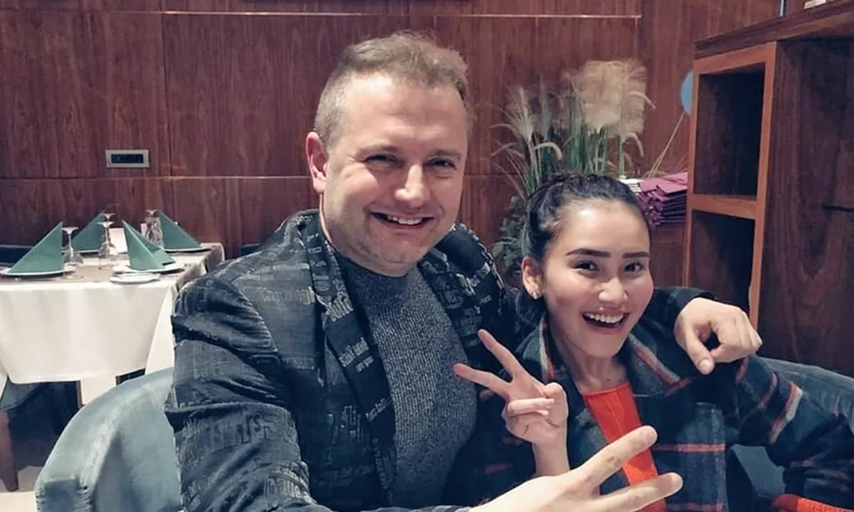 Selain Liburan, Ayu Ting Ting Juga Bikin Project Bareng Produser Musik di Turki