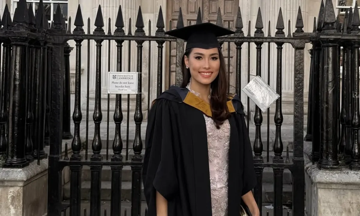 Selamat, Frederika Cull Raih Gelar Master dari University of Cambridge
