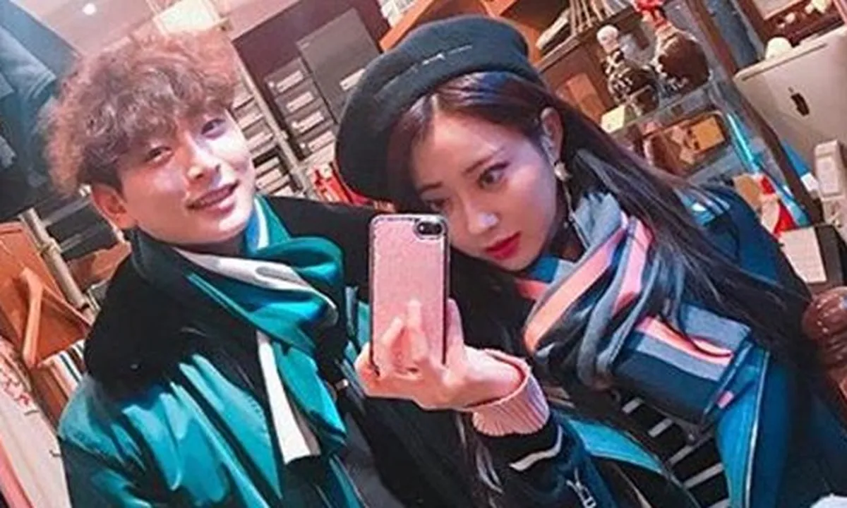 Selamat! Jinwoon dan Kyungri eks Nine Muses Dikonfirmasi 2 Tahun Pacaran