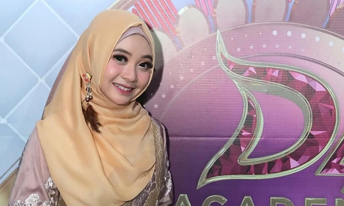 Setelah Dapat Silver Play Button, Ega Noviantika Akan Coba Materi Mistis dan Horor