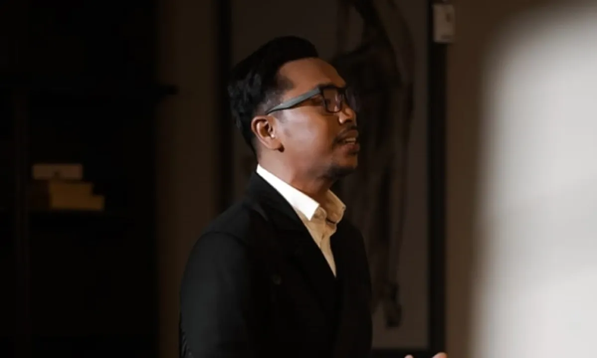 Setelah Lama Vakum, Sammy Simorangkir Comeback Rilis Single Super Romantis 'Kisah Abadi'