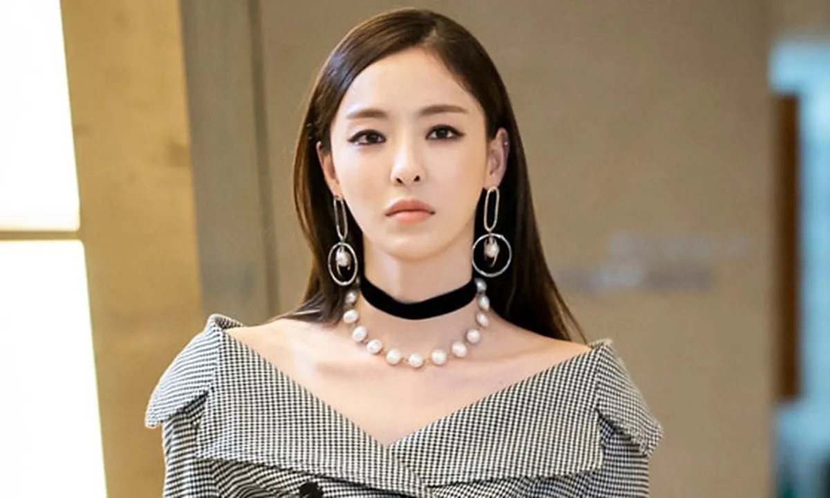 Sifat Asli Lee Da Hee, Ternyata Ramah & Hangat pada Fans