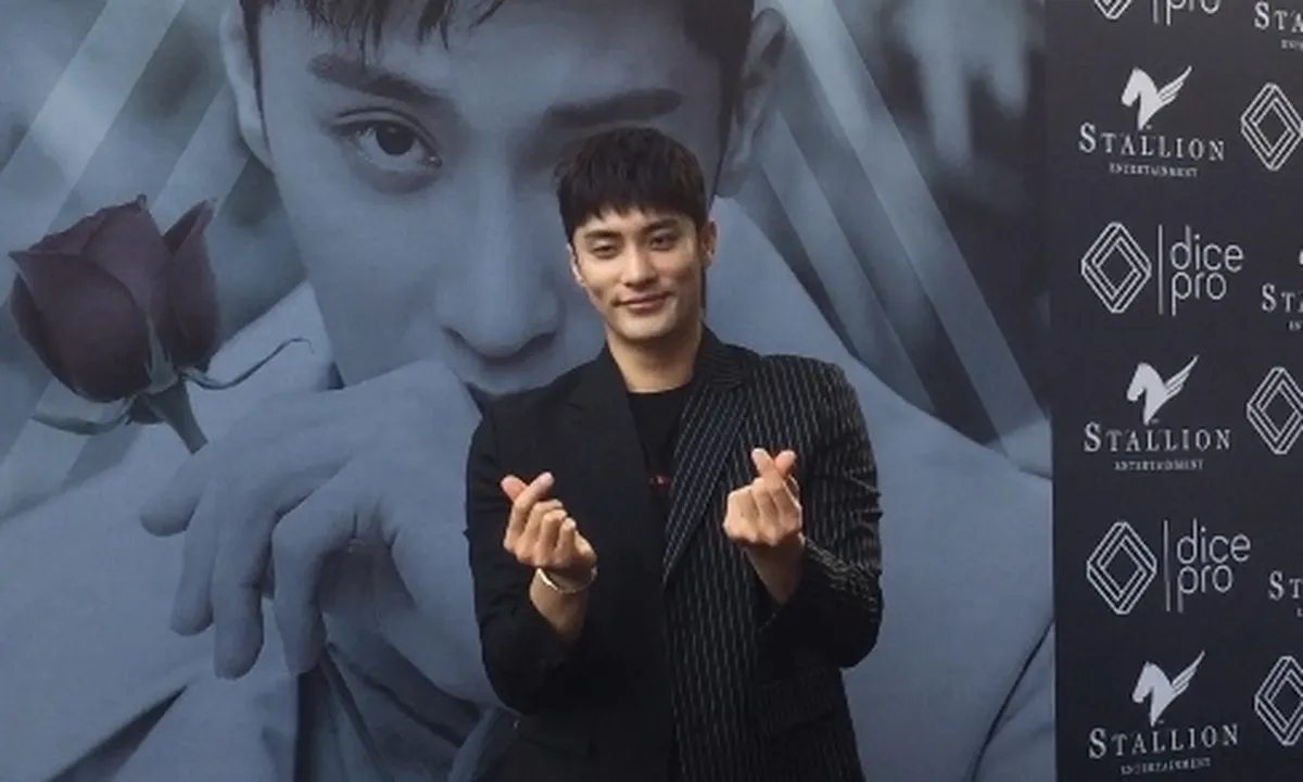Sikap Manis Sung Hoon Saat Jumpa Pers di Jakarta