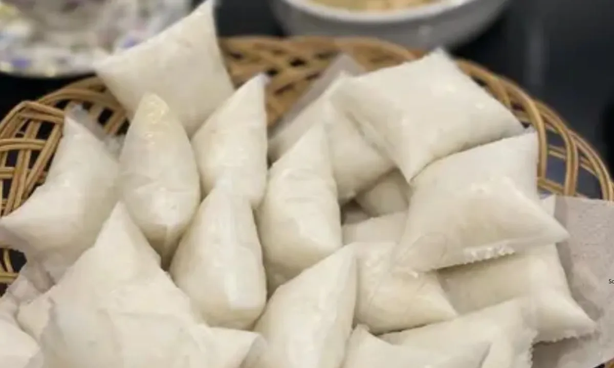 Simpan Lontong Lebih Lama dengan Teknik Rebus Efisien Ini