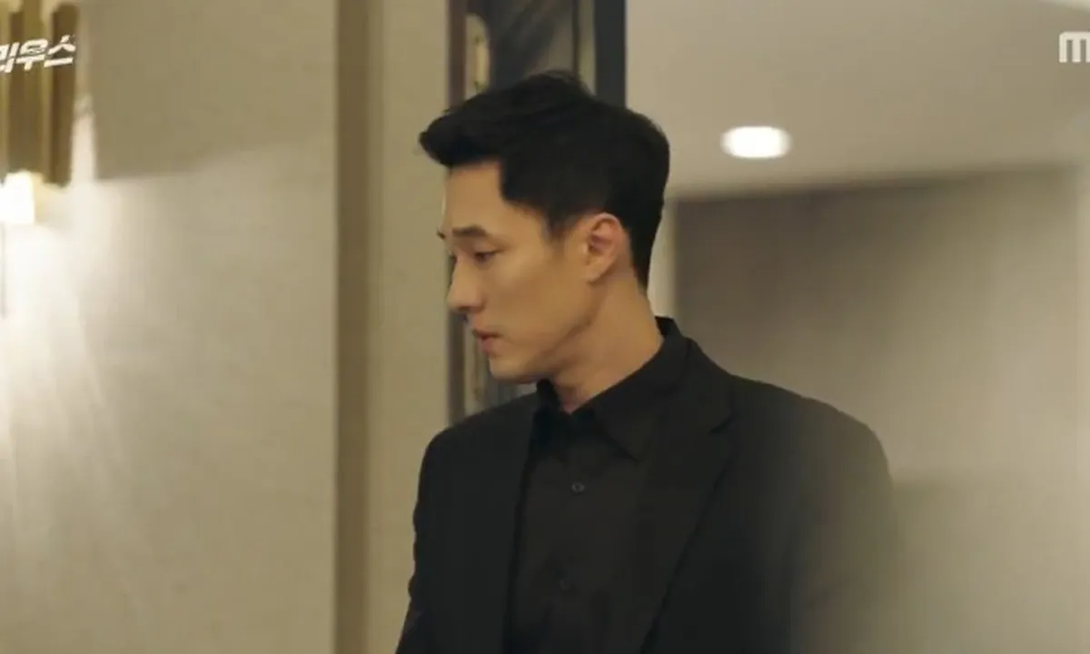 Sinopsis Drama TERIUS BEHIND ME EPISODE 9, So Ji Sub 'Menghilang'