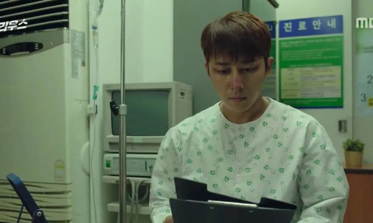 Sinopsis Drama TERIUS BEHIND ME Episode 10, Identitas Son Ho Jun Terbongkar