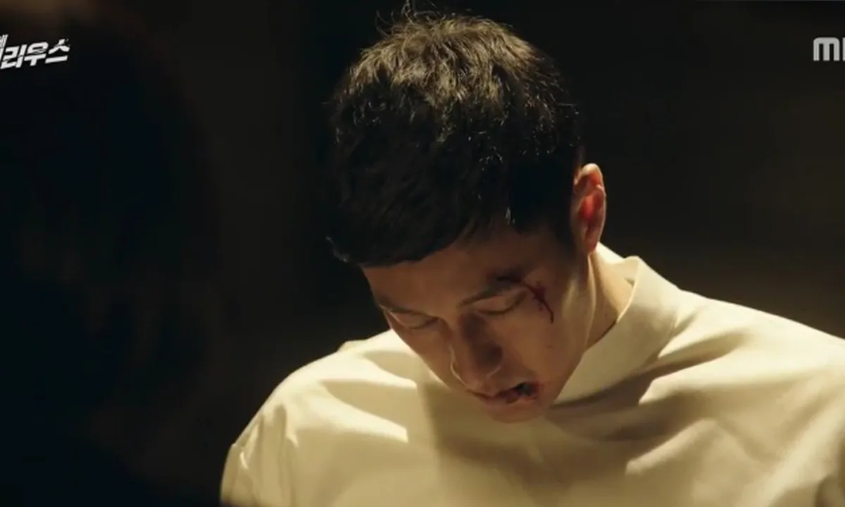 Sinopsis Drama TERIUS BEHIND ME Episode 6, Identitas So Ji Sub Terbongkar