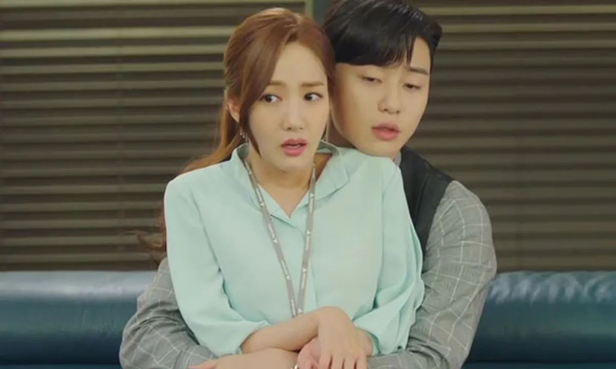 Sinopsis WHAT'S WRONG WITH SECRETARY KIM Episode 9, Park Min Young Malu-Malu