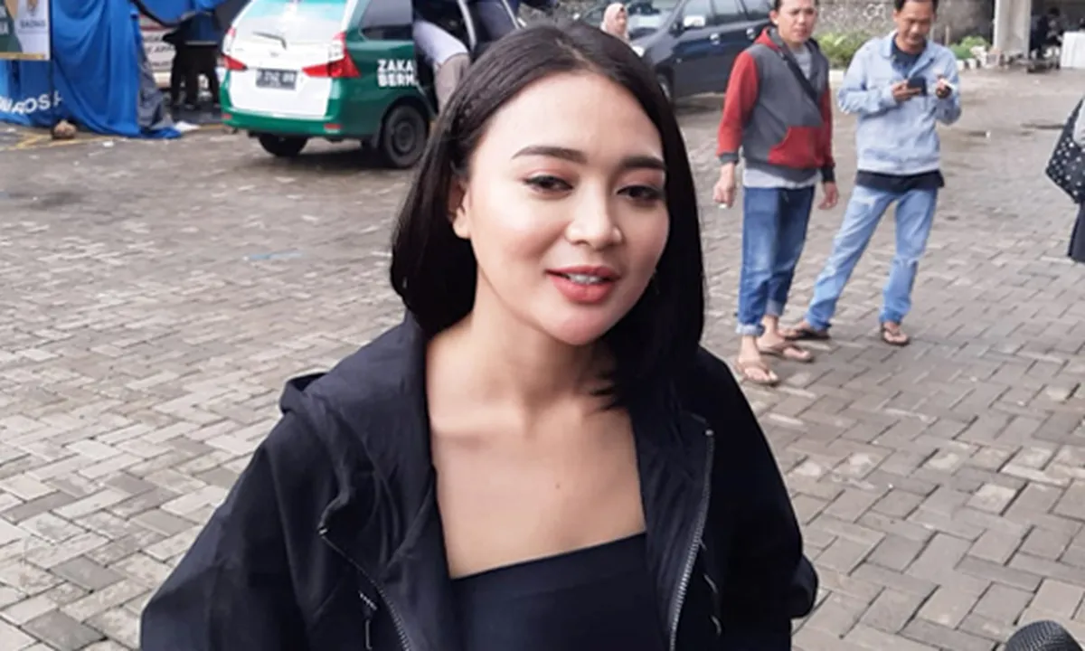 Soal Dijodohkan Dengan Ariel NOAH, WIka Salim: Bercanda Dikira Beneran