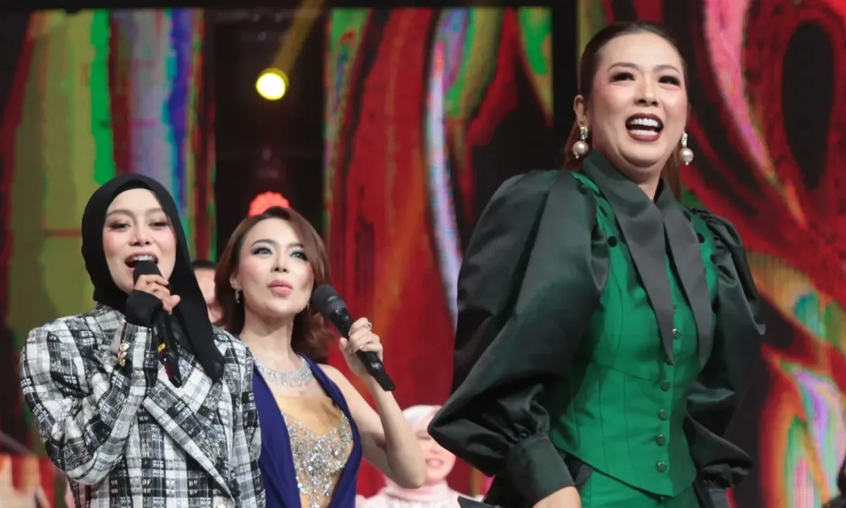 Soimah Sampai Berdiri saat Zhifanna Tampil di Dangdut Academy 8