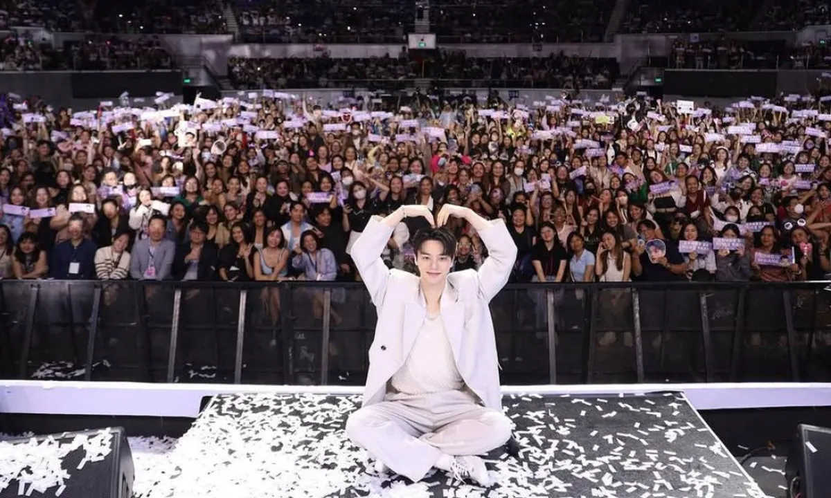Song Kang Gelar Fan Meeting Perdana Usai Wamil