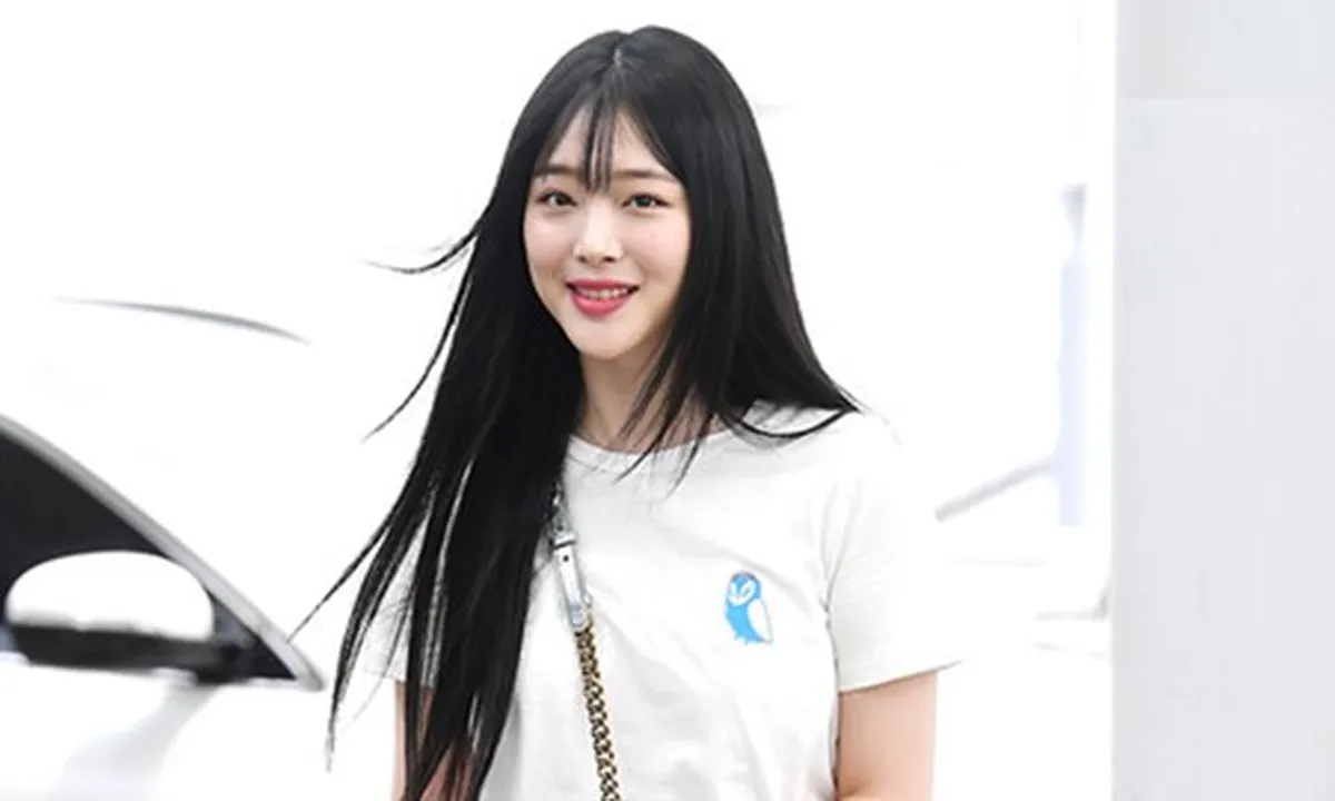 Sulli Pernah Datangi Pastor Curhat Soal Depresi yang Dideritanya