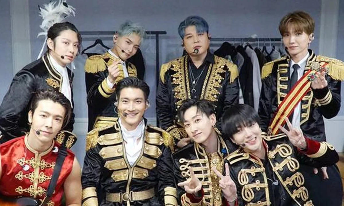 Super Junior di Jeddah Disambut Mewah, Heechul Dapat Bros Emas Murni