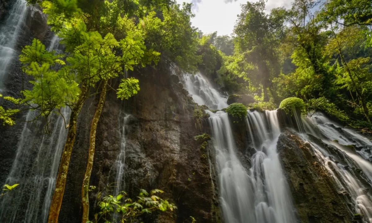 Tak Hanya Bromo, Ini Hidden Gems Traveling di Jawa Timur!