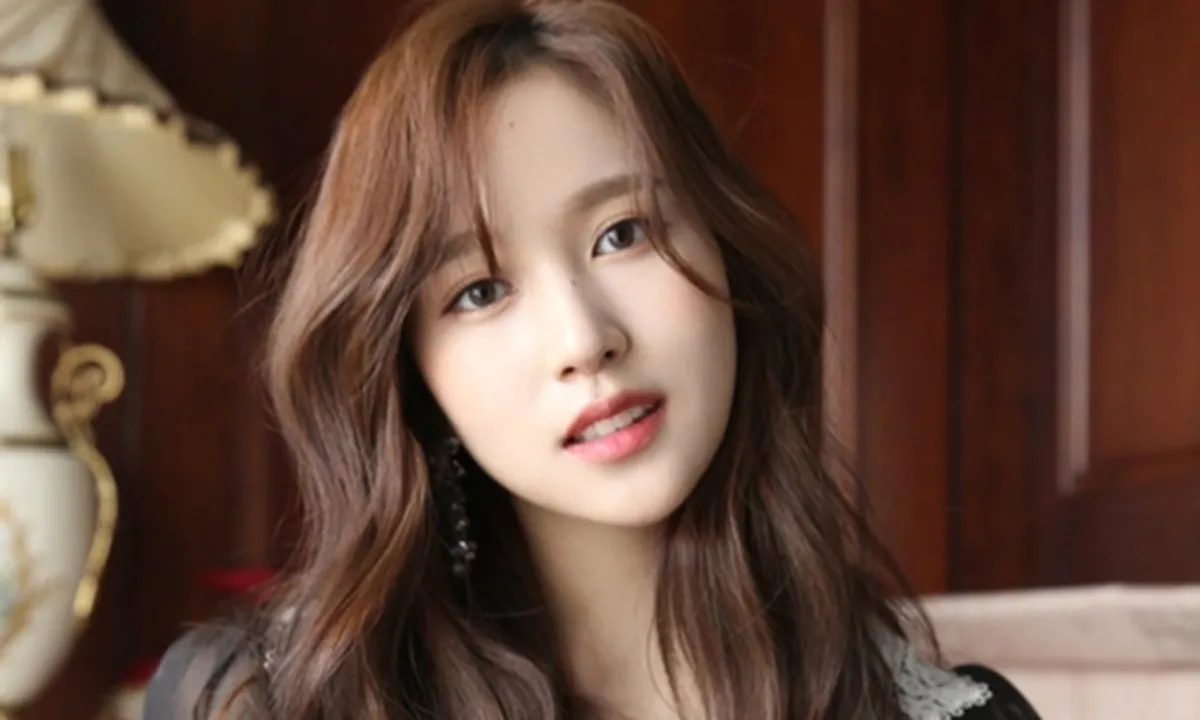 Tak hanya Nayeon, Mina TWICE Juga Punya Sasaeng Fans