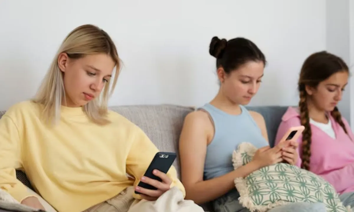 Tanda Kecanduan Gadget yang Perlu Diketahui, Waspada dengan Keadaan Anda