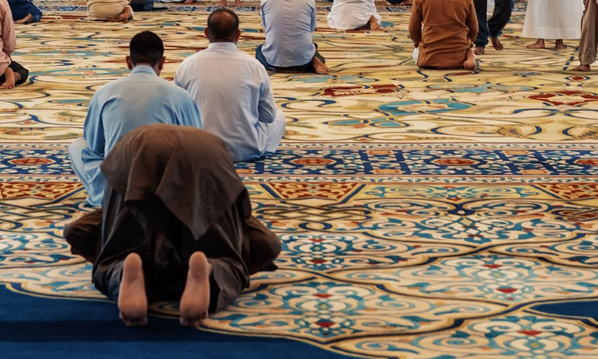 Tata Cara dan Doa Sholat Lailatul Qodar yang Perlu Dipelajari