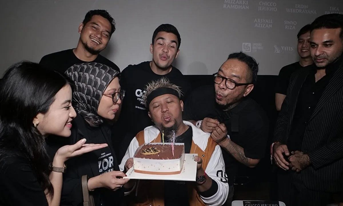 Terungkap Alasan Anggy Umbara Gandeng Band Sukatani untuk Isi Soundtrack Film 'OZORA'