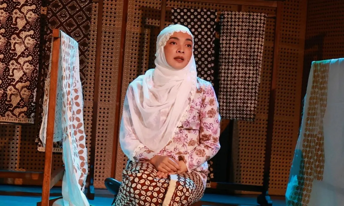 Tika Bravani Perankan Siti Walidah Istri Pendiri Muhammadiyah di Teater Monolog 'Aku yang Tak Kehilangan Suara'