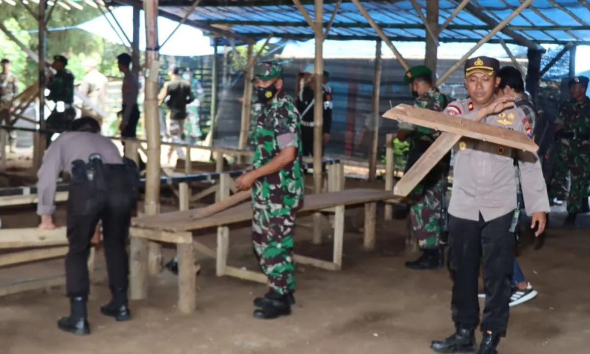 Tim Gabungan Bongkar Dua Arena Judi Sabung Ayam di Malang