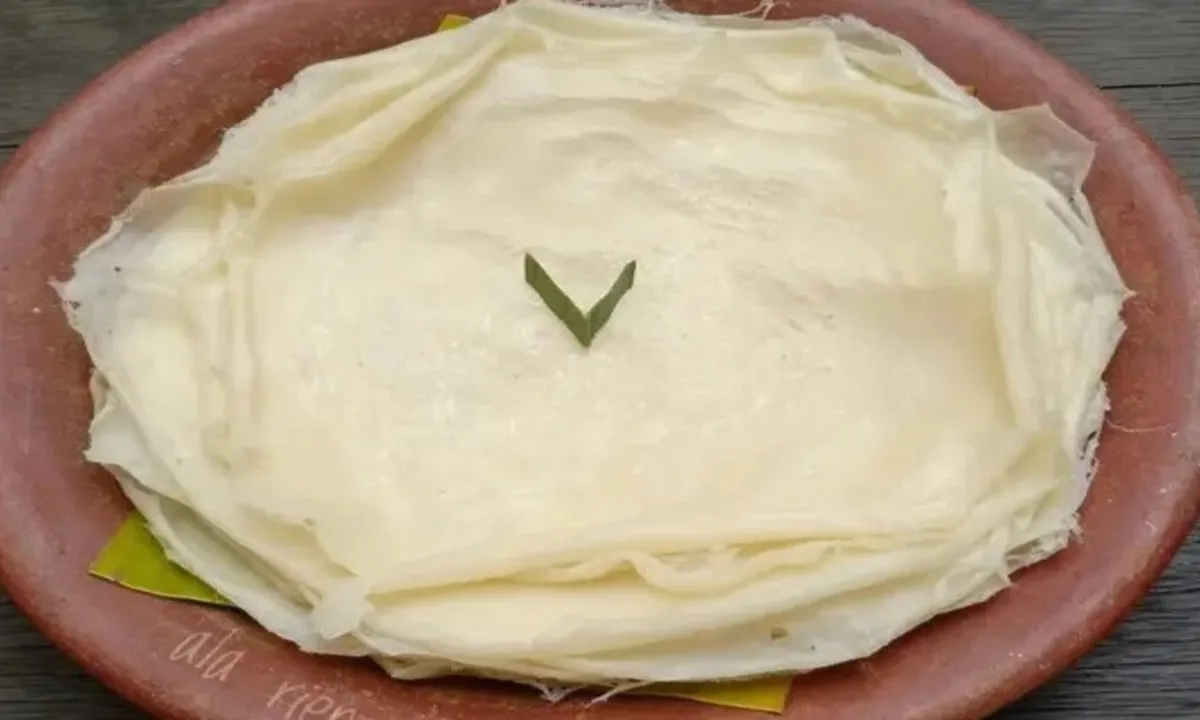 Tips Ampuh Pisahkan Kulit Lumpia yang Menempel Tanpa Merusak