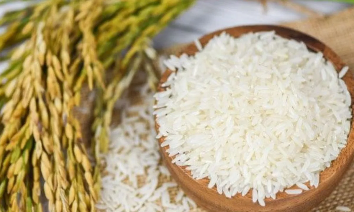 Tips Praktis Bikin Beras Lebih Pulen dan Wangi Pakai Bahan Dapur