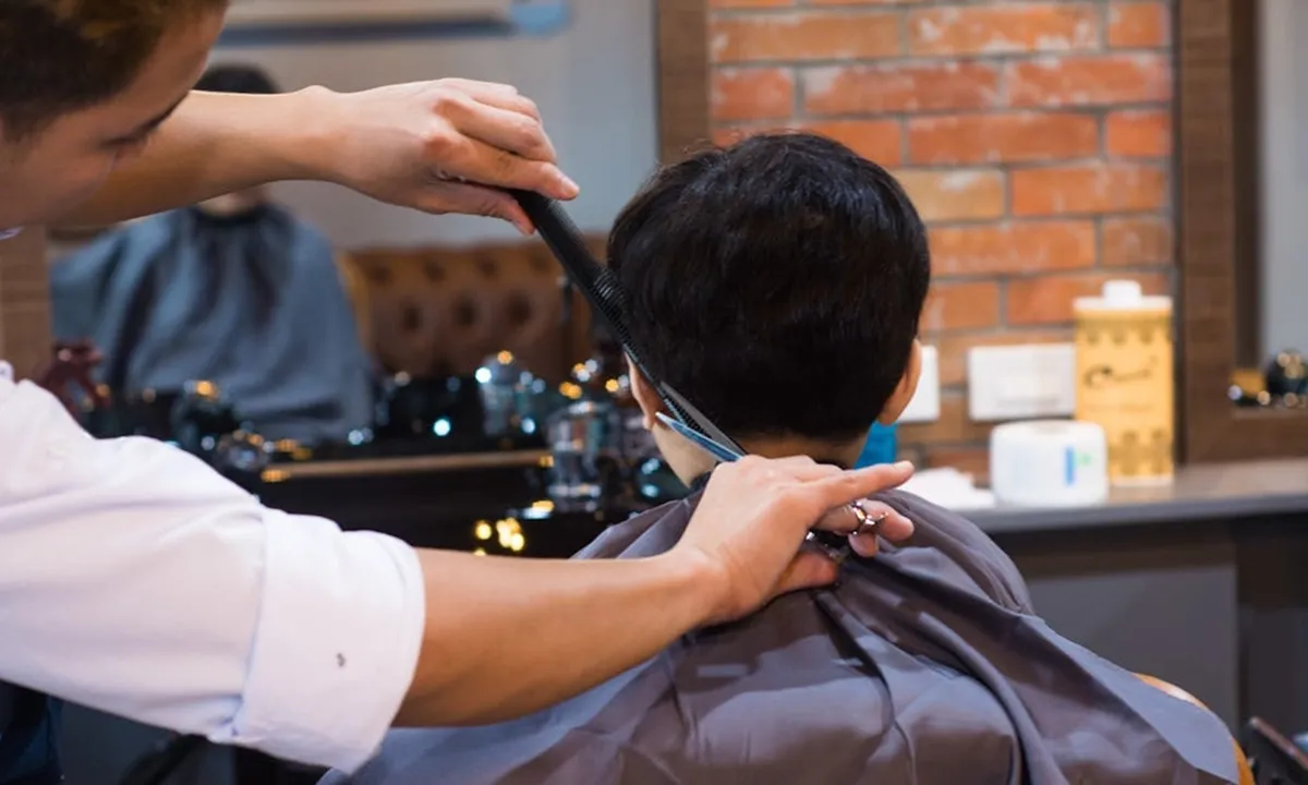 Tren Gaya Rambut Anak Cowok Terkini: Simple, Keren, dan Mudah Dirawat!