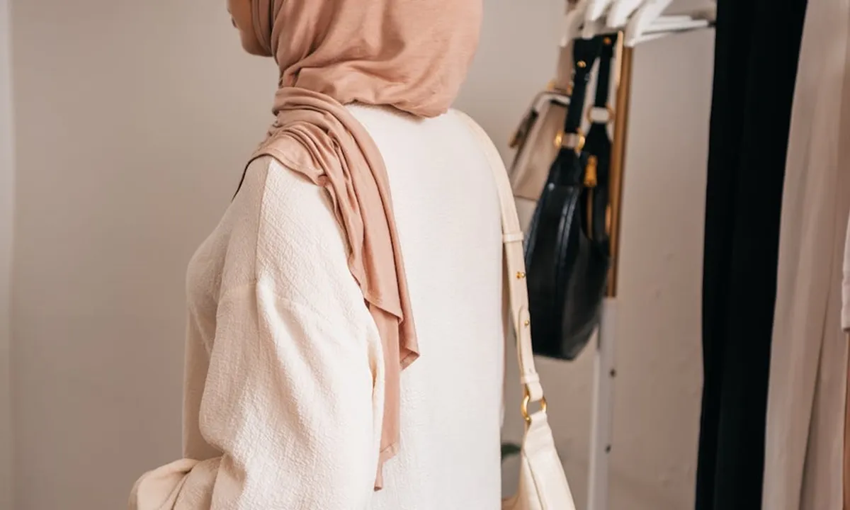 Tren Hijab 2025: Warna, Gaya dan Model yang Sedang Populer