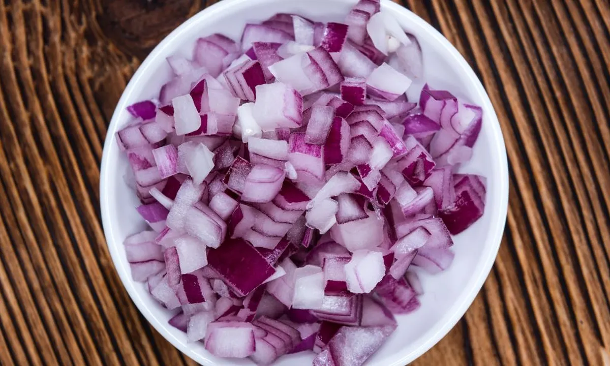 Trik Cerdas Simpan Bawang Merah Cincang Awet Sebulan dengan Mudah